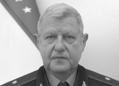 Tacikistanın ilk müdafiə naziri vəfat etdi