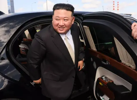 “Hər şeyin təzəsi, dostun köhnəsi” – Putindən Kim Çen Ina ETİRAF