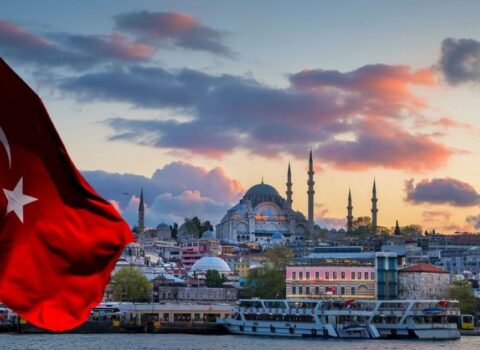 İstanbulda güclü zəlzələ 2 dəqiqə davam edəcək – Şok