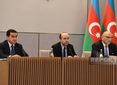 Prezidentin köməkçisi: “Qarabağdakı erməni hərbi birləşmələrin mövcudluğu reinteqrasiyaya mane olurdu”