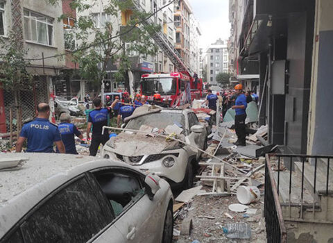 İstanbulda yaşayış binasında partlayış – Ölən və yaralananlar var