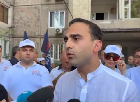 İrəvanın yeni seçilmiş merinin biabırçı görüntüsü yayıldı – VİDEO