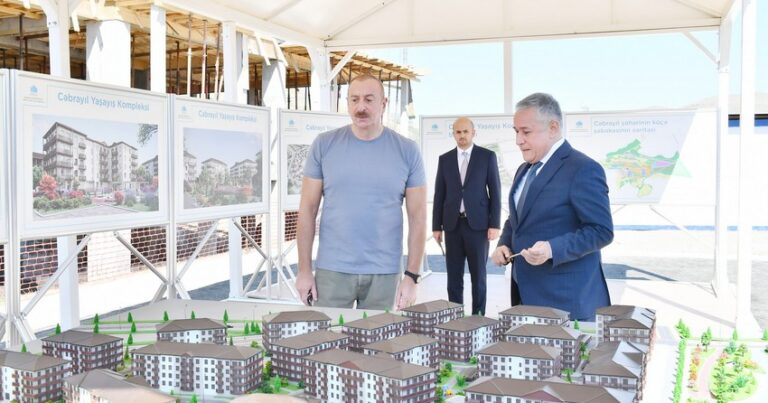 Prezident Cəbrayıl Yaşayış Kompleksində aparılan tikinti işləri ilə tanış oldu – FOTOLAR