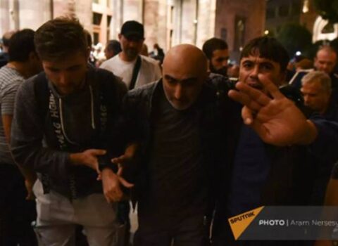 İrəvandakı hadisələrə görə 4 nəfər həbs edildi