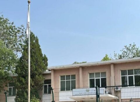 Çin “Taliban” tərəfindən dəyişdirilən Əfqanıstan bayrağını tanıdı