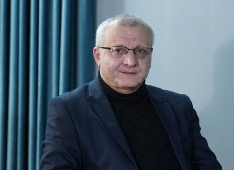 “Vətənpərvərlik əclafların son sığınacağıdır” – Erməni politoloq Paşinyanı əməllərinə görə SUÇLADI