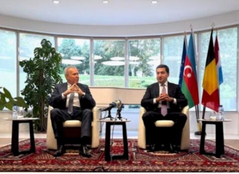 Azərbaycan Ermənistana hücum edəcək? – Hikmət Hacıyevdən mühüm açıqlama