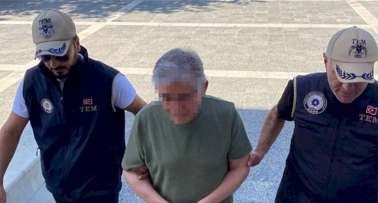 Beynəlxalq axtarışda olan FETÖ-çu Türkiyədə saxlanıldı Beynəlxalq axtarışda olan FETÖ-çu Türkiyədə saxlanıldı