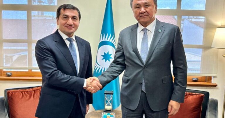 Hikmət Hacıyev TDT-nin baş katibi ilə görüşdü Hikmət Hacıyev TDT-nin baş katibi ilə görüşdü