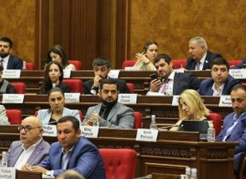 “Hakimiyyət qorxu və həyəcan içindədir” – Hər an hər şey ola bilər