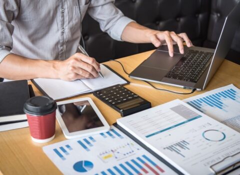 Azərbaycanda aktiv kommersiya qurumlarının sayı 13 %-dən çox artdı