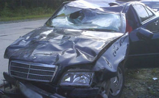 “Mercedes” hasara çırpıldı – 1 nəfər öldü “Mercedes” hasara çırpıldı – 1 nəfər öldü