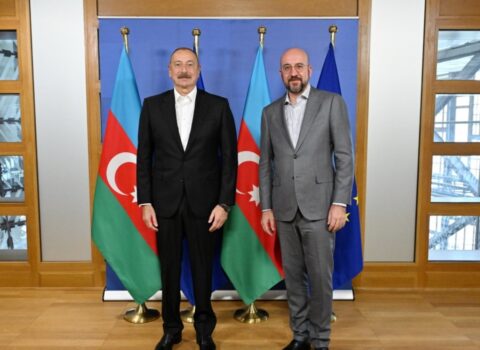 Şarl Mişel İlham Əliyevə zəng etdi