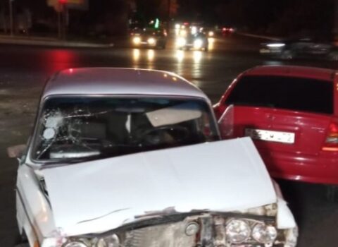 “VAZ-2106” “Opel”lə toqquşdu: Xəsarət alanlar var