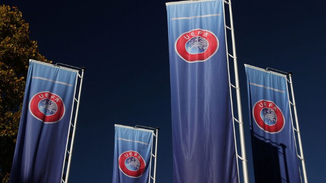 UEFA İsraildə keçiriləcək bütün oyunları təxirə saldı UEFA İsraildə keçiriləcək bütün oyunları təxirə saldı