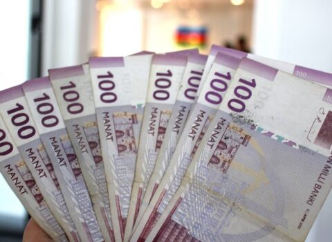 Dövlət büdcəsinin kəsiri 1 milyard manatı ÖTDÜ
