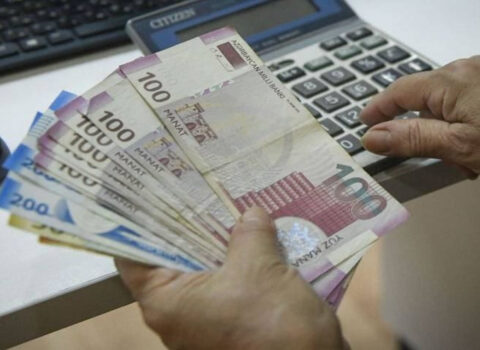 Azərbaycanda əhalinin gəlirləri 58 mlrd. manatı ÖTÜB