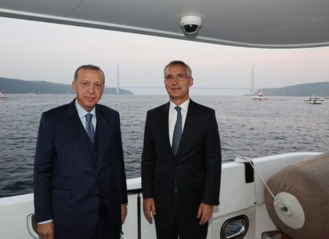 Ərdoğan Stoltenberqlə Qəzzanı müzakirə etdi