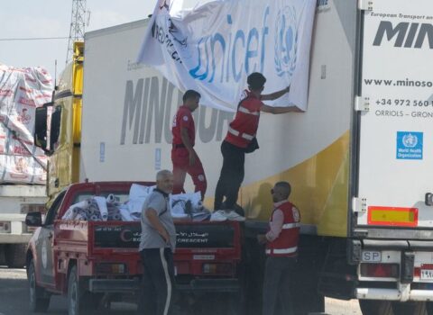 Qəzza zolağına növbəti humanitar yardım göndərildi