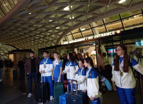 Gimnastlarımız 7 qızıl medalla Vətənə qayıtdılar