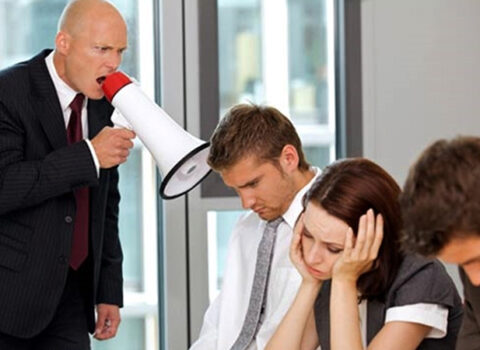 “Rəhbər işçilər arasındakı hörmətini qorxu ilə təmin etməməlidir”