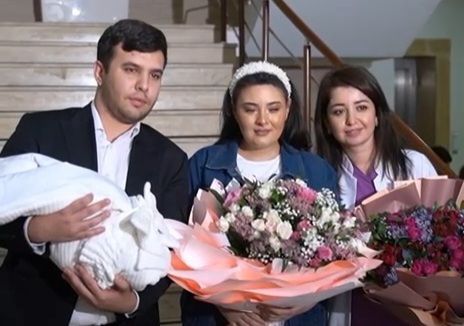 35 gün əsirlikdə olmuş Vətən müharibəsi qazisi ata oldu – VİDEO