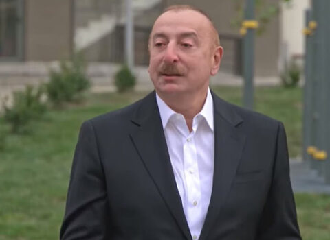 Prezidentin kövrəldiyi anlar – VİDEO