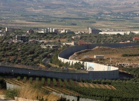 İsrail Kiryat Şmona şəhərinin sakinlərini təxliyə edir