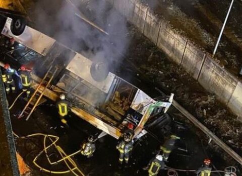 Venesiyada avtobus QƏZASI – 20 ölü