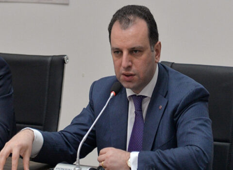 Ermənistanın sabiq müdafiə nazirinə qarşı yeni ittiham irəli SÜRÜLDÜ