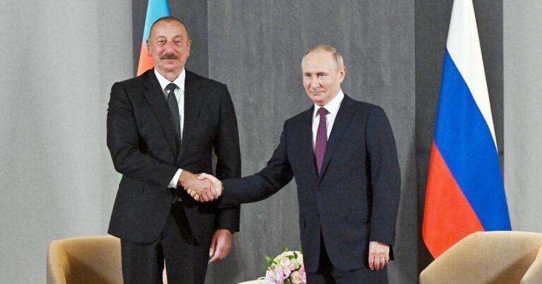 İlham Əliyev Putinə zəng etdi İlham Əliyev Putinə zəng etdi
