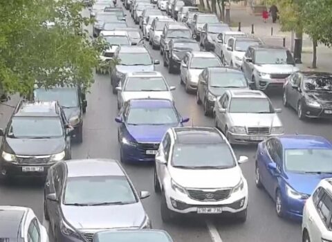 Bakının bir sıra yollarında tıxac yarandı – SİYAHI