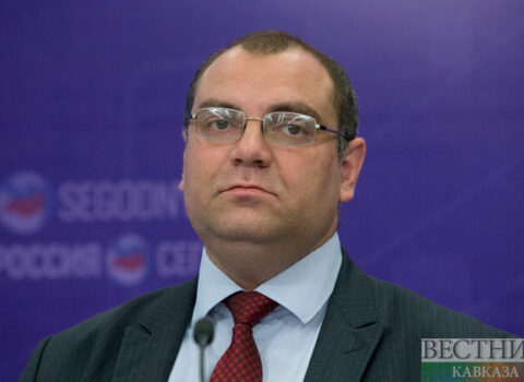 Aleksey Fenenko: “Ermənistanda hakimiyyətdə əksəriyyət utopiklərdir”