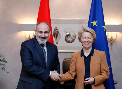 Paşinyan Ursula fon der Leyenlə Qarabağı müzakirə etdi