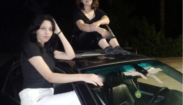 İki əmiqızı evdən qaçdılar, kirayə qalırıq deyib parkda gecələdilər – FOTO İki əmiqızı evdən qaçdılar, kirayə qalırıq deyib parkda gecələdilər – FOTO