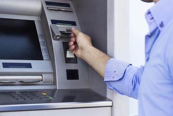 Pensiya kartındakı pul niyə artmır? – Bunları MÜTLƏQ BİLMƏLİSİNİZ Pensiya kartındakı pul niyə artmır? – Bunları MÜTLƏQ BİLMƏLİSİNİZ