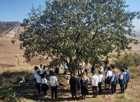 Şagirdlərin pirə aparılması ilə bağlı açıqlama – FOTO