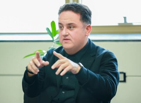 “Televiziyaya evdar qadınlar baxır“ – Murad Dadaşov