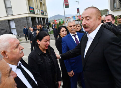 “Prezidentin kövrəlməsi mənə çox təsir etdi” – Şəhid anası