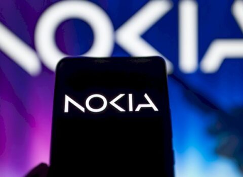 “Nokia” iflasın astanasında: 14 min işçisini çıxaracaq