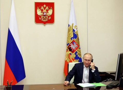 Putin və Lukaşenko KTMT sammitini müzakirə etdilər