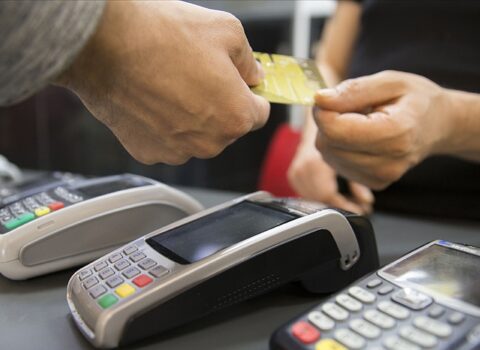 Banklararası kartlarla olan komissiya haqları azaldıldı