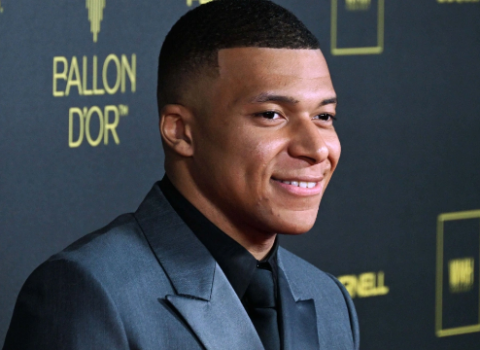 Real Madriddən Mbappe açıqlaması