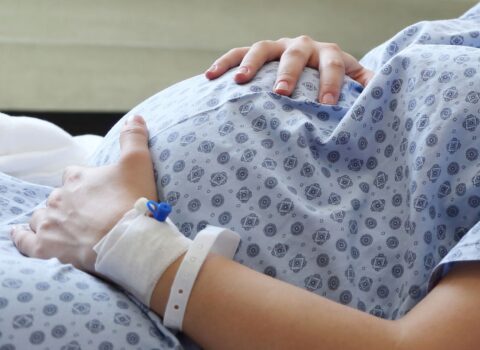 3 gün öncə uşaq dünya gətirən 24 yaşlı qadın öldü
