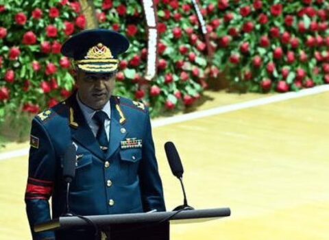 Elçin Quliyev generalı təntənə ilə yola saldı