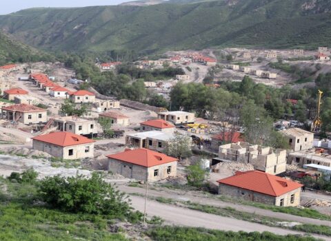 Laçında müəllim işləmək istəyənlərin nəzərinə