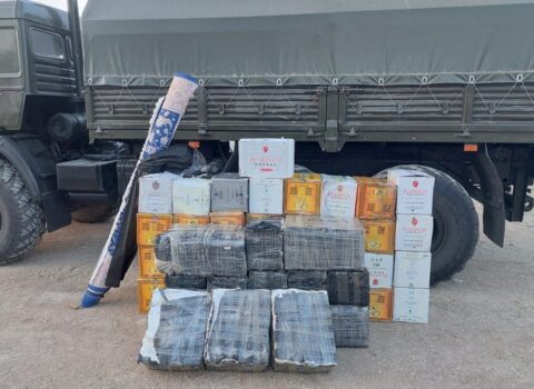 İrandan ölkəmizə xalça gətirmək istədi, qarşısı alındı – FOTOLAR
