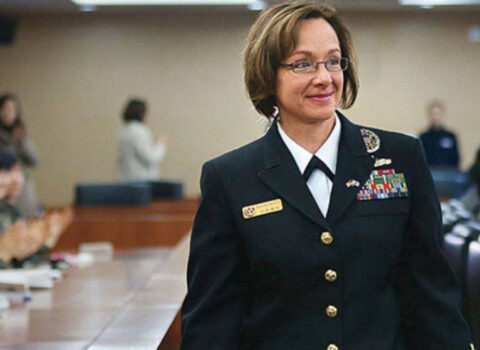 Tarixdə İLK: Qadın qərargah rəisi oldu