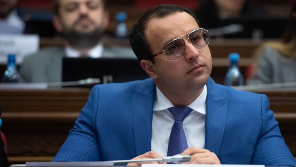 Ermənistan orduya ödənişləri qanuniləşdirmək istəyir Ermənistan orduya ödənişləri qanuniləşdirmək istəyir