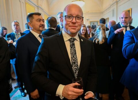 Ermənipərəst Björn Söder partiyadan qovuldu
